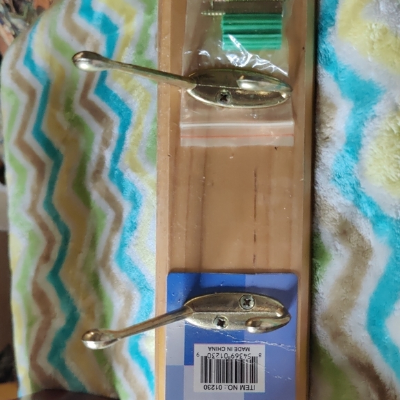 ✔️Wood 2 hook with hardware - Picture 4 of 5